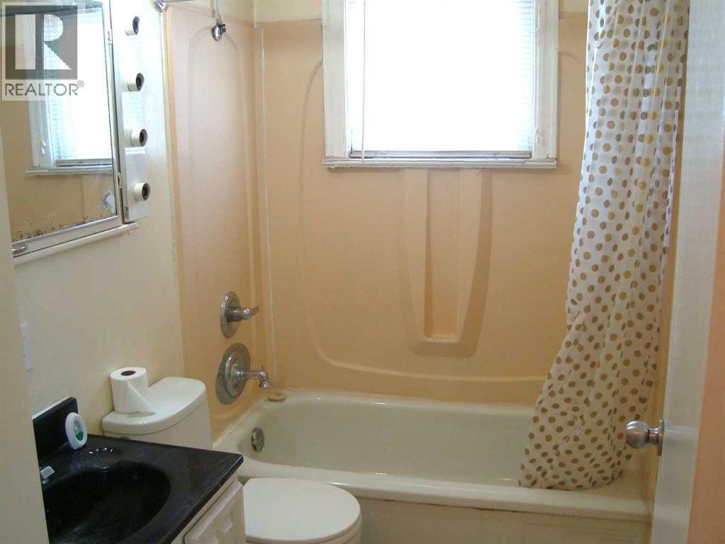 197 First Street, Trochu, Alberta  T0M 2C0 - Photo 15 - A2310700