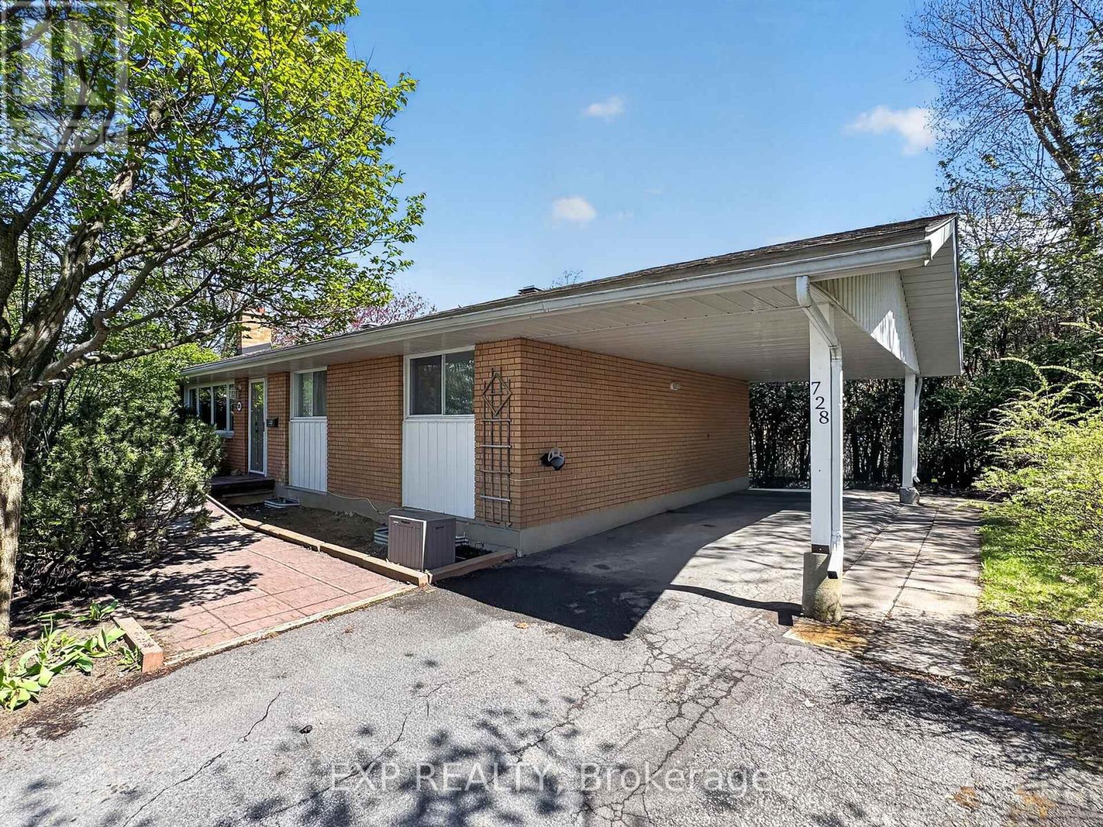 728 FIELDING DRIVE, Ottawa, Ontario