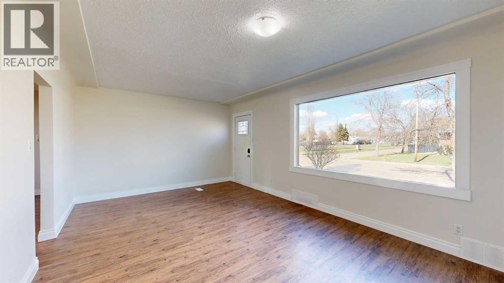 4612 53 Street, Stettler, Alberta  T4K 1J5 - Photo 2 - A2310336