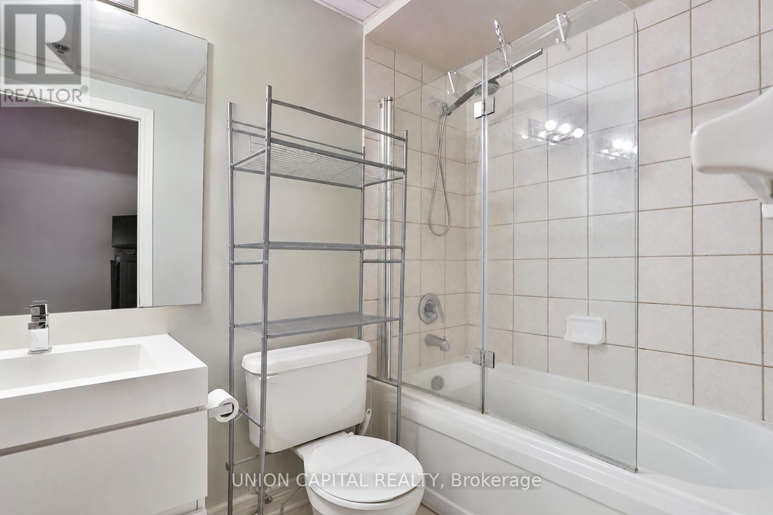 143 - 71 Mccaul Street, Toronto, Ontario  M5T 2X1 - Photo 8 - C13117232