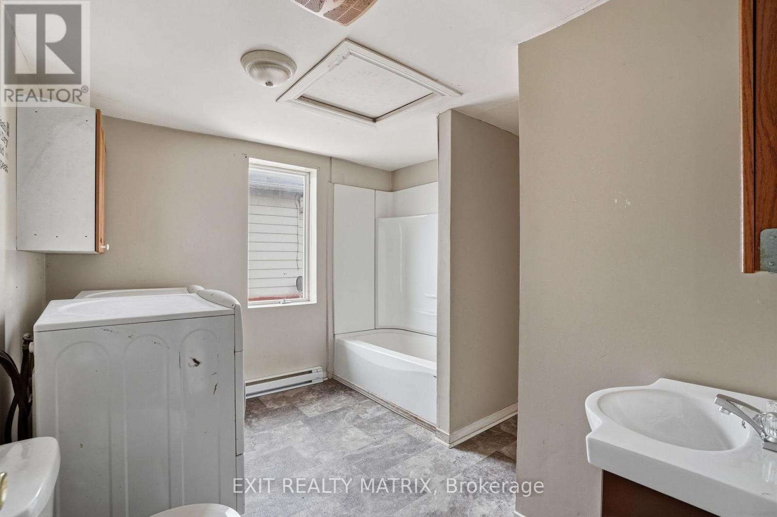 972 Main Street E, Hawkesbury, Ontario  K6A 1B7 - Photo 14 - X12810940