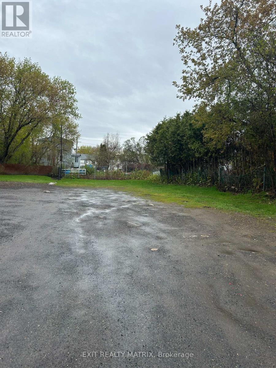 972 Main Street E, Hawkesbury, Ontario  K6A 1B7 - Photo 4 - X12810940