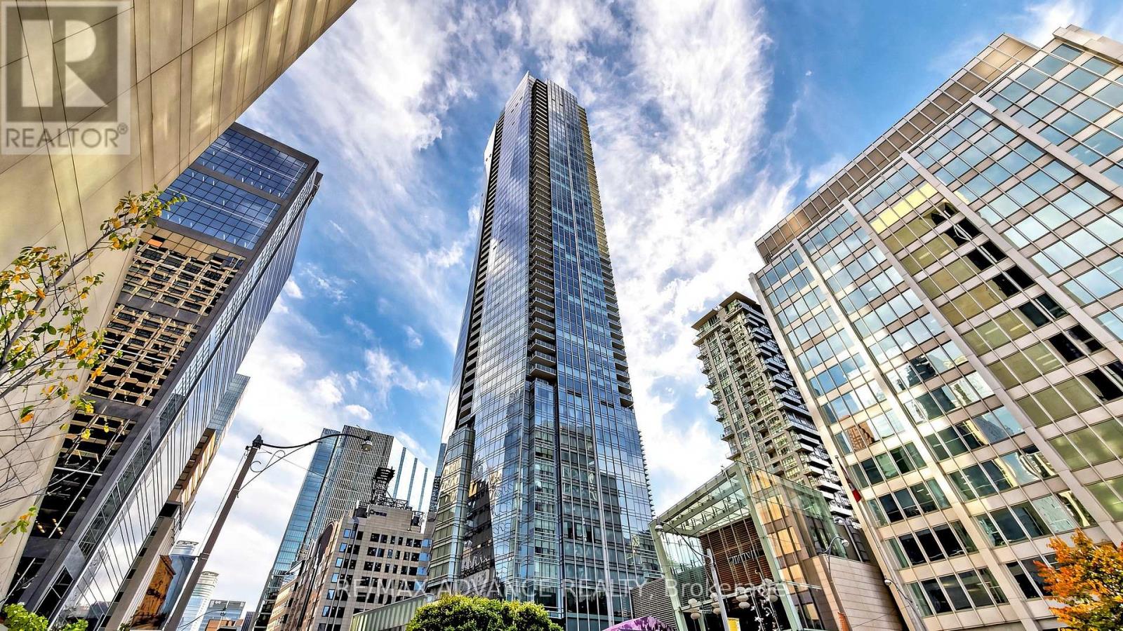 5901 - 180 UNIVERSITY AVENUE, Toronto, Ontario