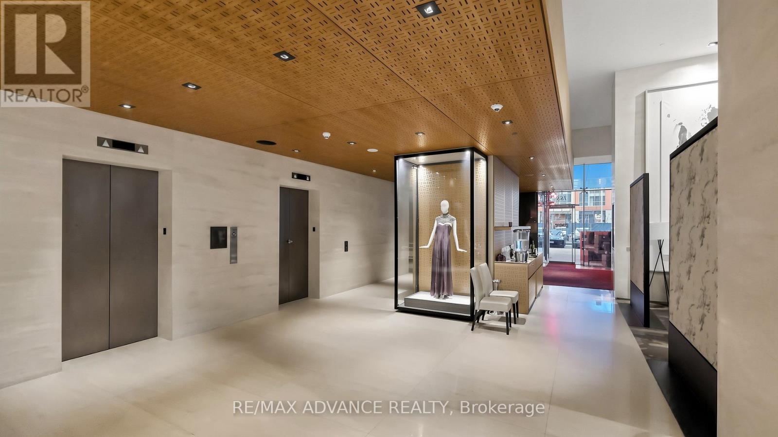 5901 - 180 University Avenue, Toronto, Ontario  M5H 0A2 - Photo 4 - C13122918