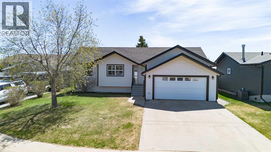 6207 39 Avenueclose, Stettler, Alberta  T4K 1G1 - Photo 1 - A2310884