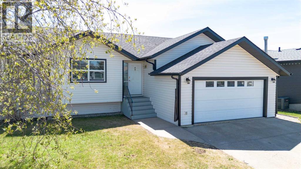 6207 39 Avenueclose, Stettler, Alberta  T4K 1G1 - Photo 3 - A2310884