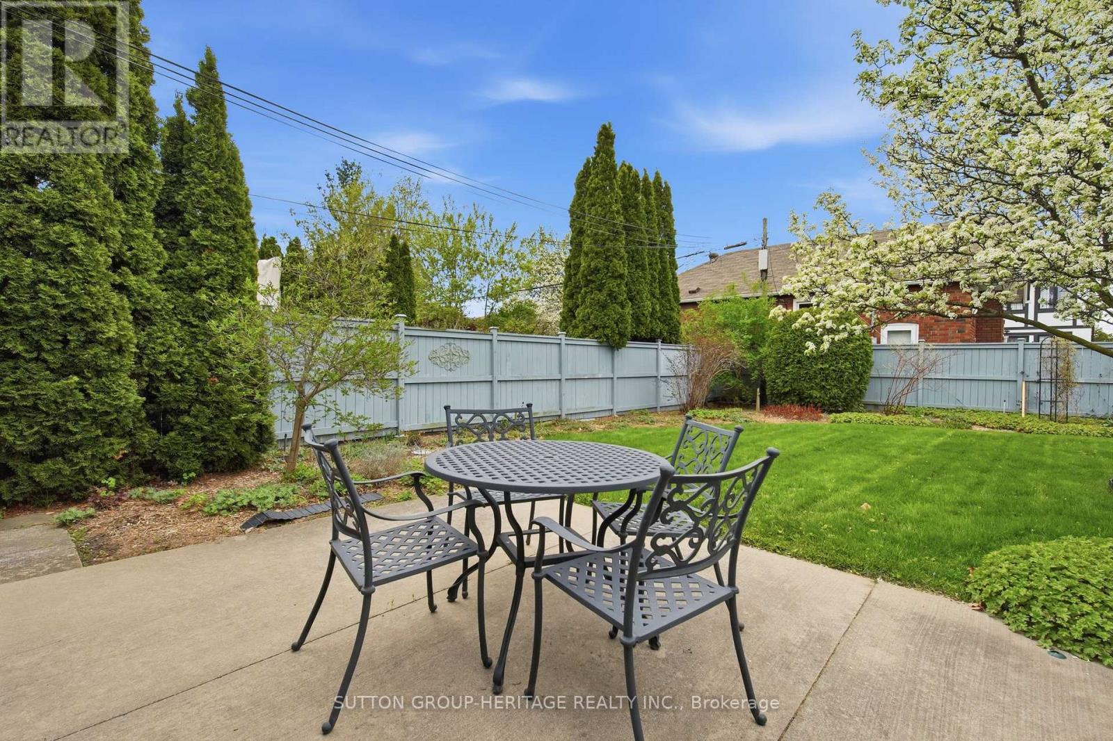 92 Durant Avenue, Toronto, Ontario  M4J 4W2 - Photo 10 - E13122970
