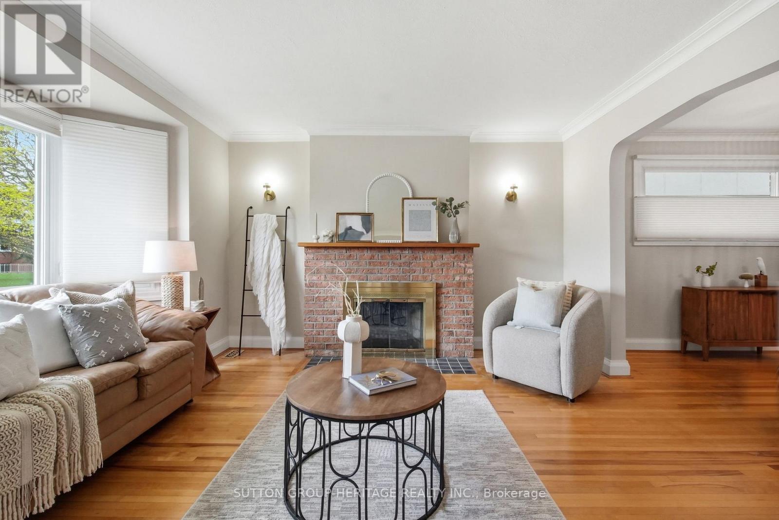 92 Durant Avenue, Toronto, Ontario  M4J 4W2 - Photo 12 - E13122970