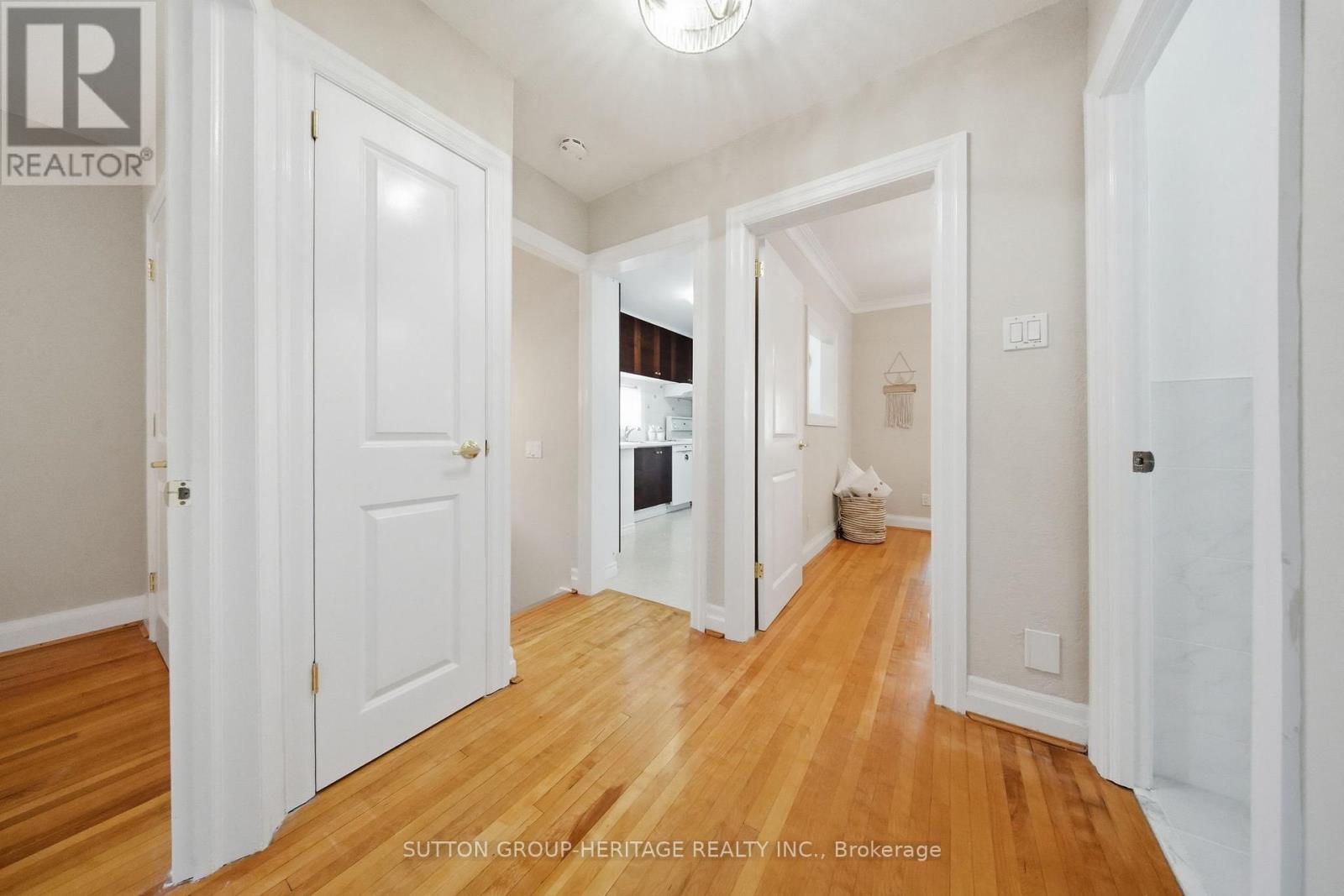 92 Durant Avenue, Toronto, Ontario  M4J 4W2 - Photo 21 - E13122970