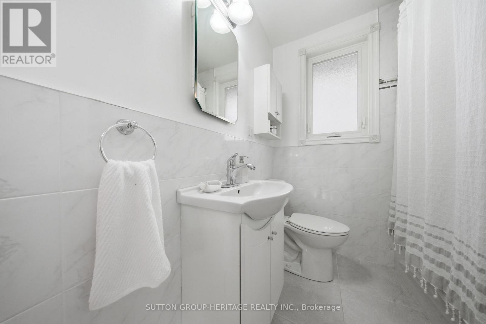 92 Durant Avenue, Toronto, Ontario  M4J 4W2 - Photo 23 - E13122970