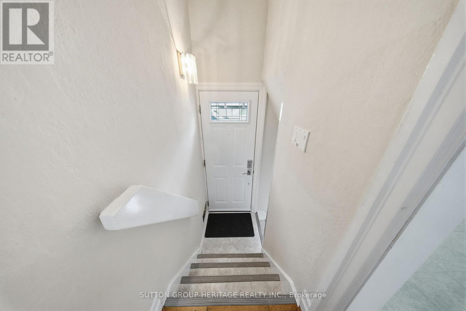 92 Durant Avenue, Toronto, Ontario  M4J 4W2 - Photo 26 - E13122970