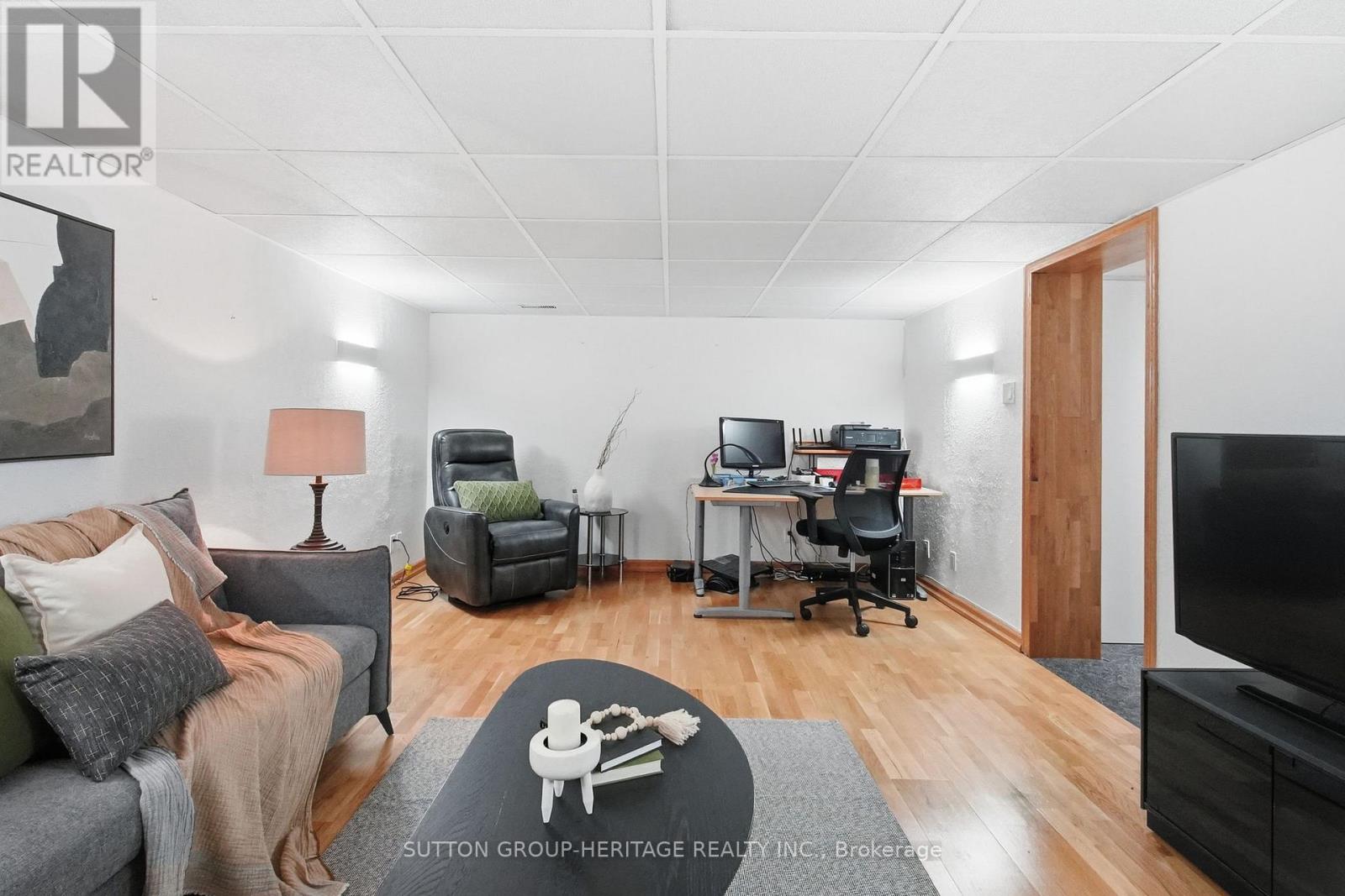 92 Durant Avenue, Toronto, Ontario  M4J 4W2 - Photo 32 - E13122970