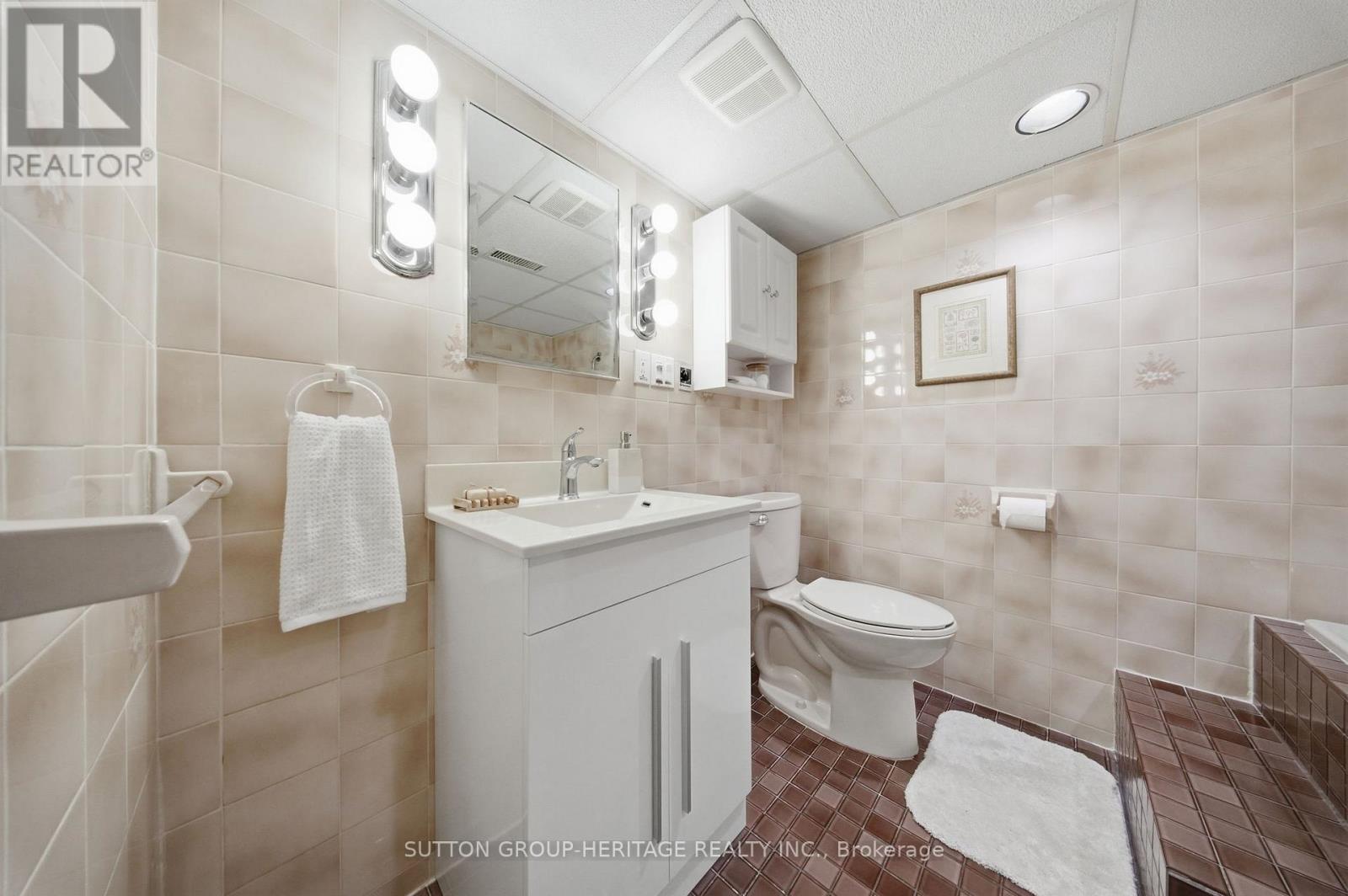92 Durant Avenue, Toronto, Ontario  M4J 4W2 - Photo 36 - E13122970