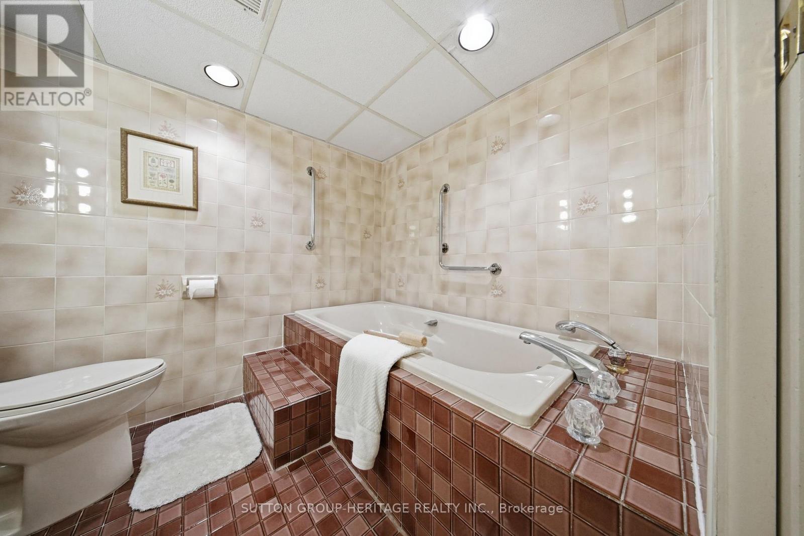 92 Durant Avenue, Toronto, Ontario  M4J 4W2 - Photo 37 - E13122970