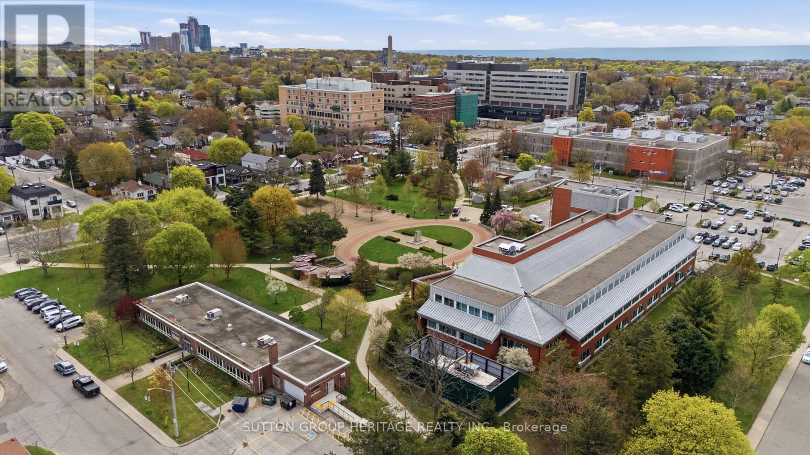 92 Durant Avenue, Toronto, Ontario  M4J 4W2 - Photo 42 - E13122970