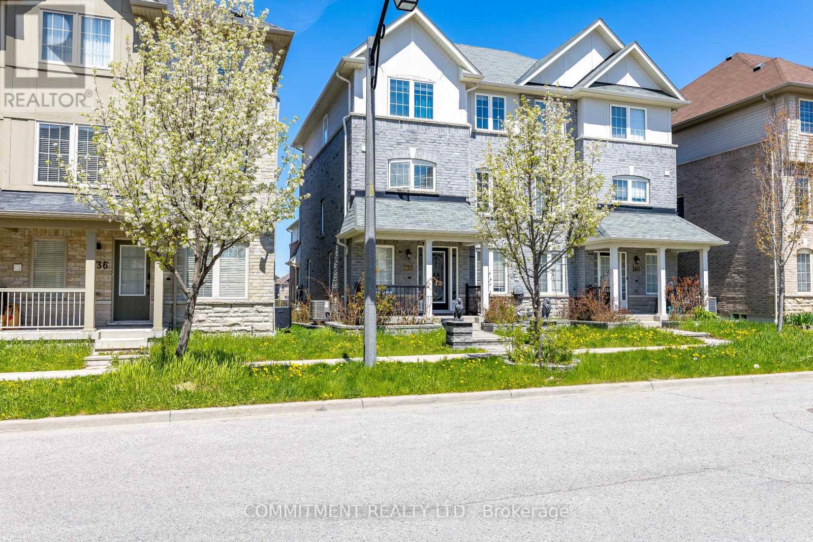 138 Barnham Street, Ajax, Ontario  L1Z 0K7 - Photo 4 - E13123100