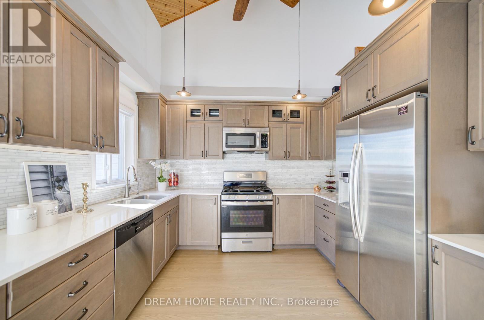 339 Carnegie Beach Road, Scugog, Ontario  L9L 1B6 - Photo 13 - E13123146