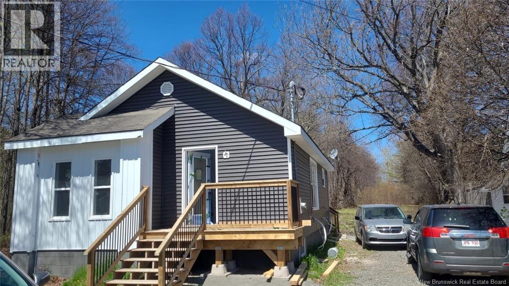 73 Salisbury Road, Moncton, New Brunswick  E1E 1A5 - Photo 1 - NB139413
