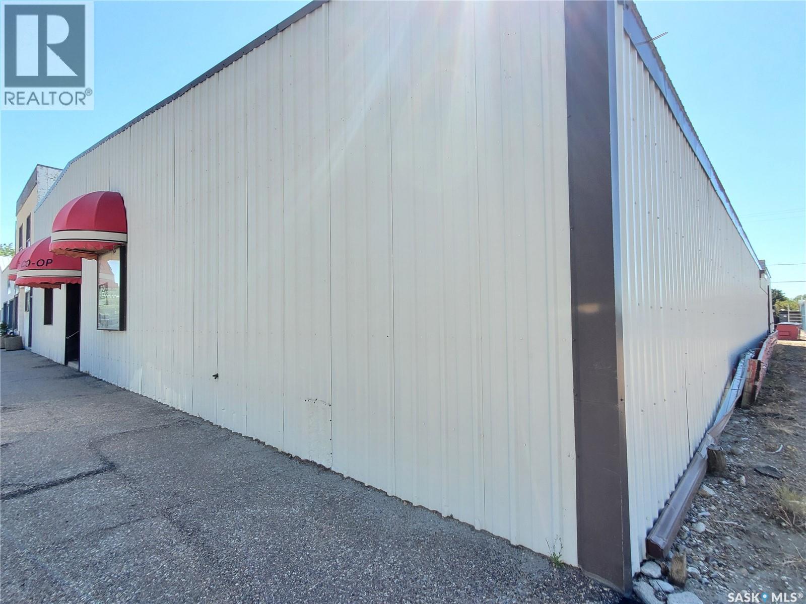 2366 Proton Avenue, Gull Lake, Saskatchewan  S0N 1A0 - Photo 30 - SK035859