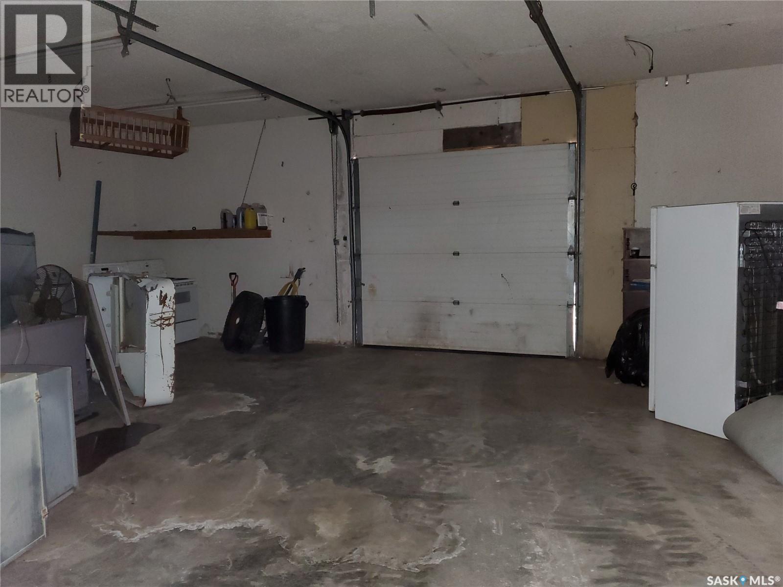 2366 Proton Avenue, Gull Lake, Saskatchewan  S0N 1A0 - Photo 9 - SK035859