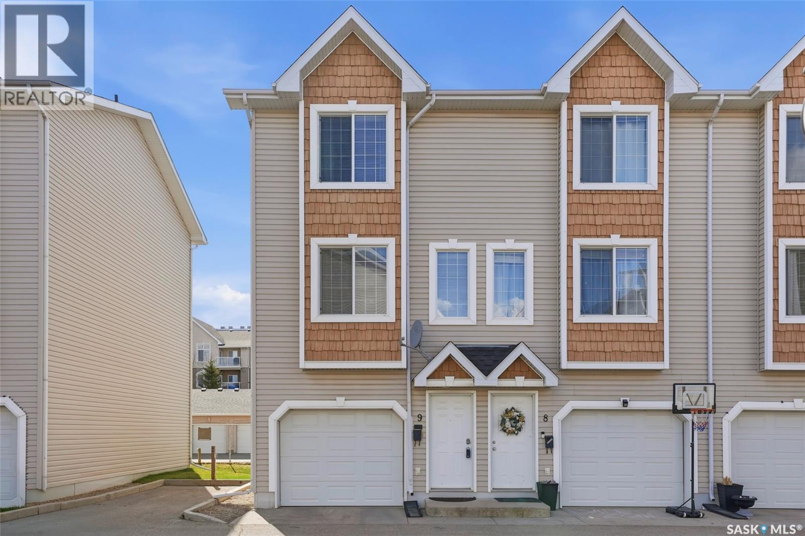 9 243 Herold Terrace, Saskatoon, Saskatchewan  S7V 1J5 - Photo 1 - SK035732