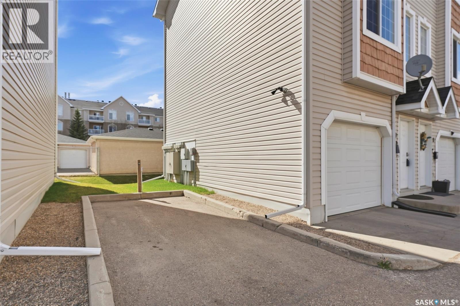 9 243 Herold Terrace, Saskatoon, Saskatchewan  S7V 1J5 - Photo 4 - SK035732