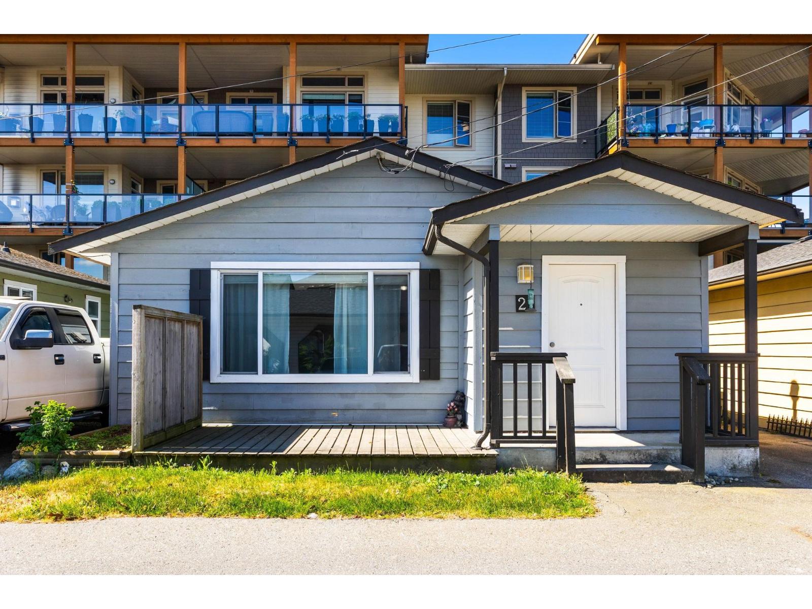 21 5648 Vedder Road, Vedder Crossing, Chilliwack, British Columbia  V2R 3M8 - Photo 1 - R3123208