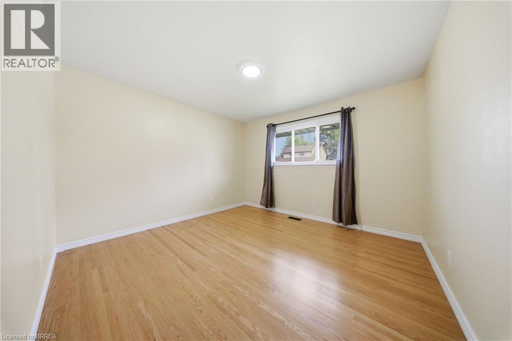 401 Nelson Street, Brantford, Ontario  N3S 4E9 - Photo 11 - 40829263