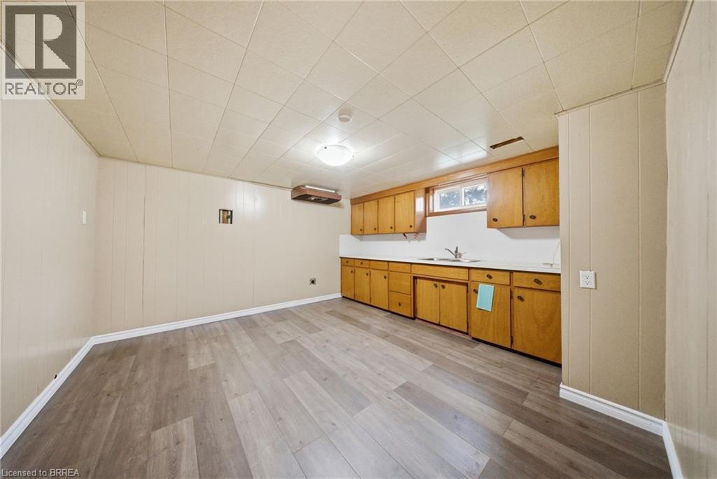 401 Nelson Street, Brantford, Ontario  N3S 4E9 - Photo 17 - 40829263