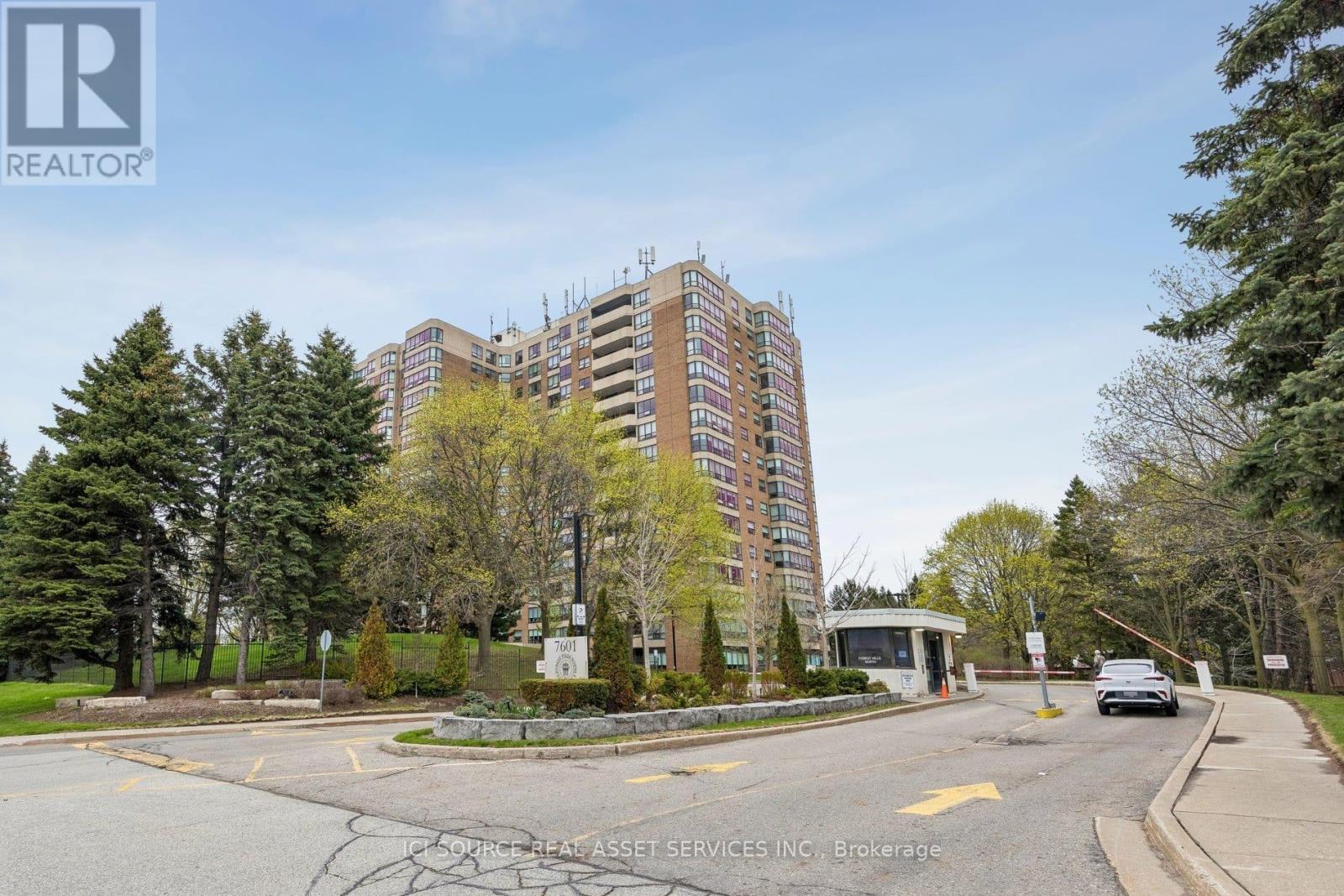 1003 - 7601 BATHURST STREET, Vaughan, Ontario