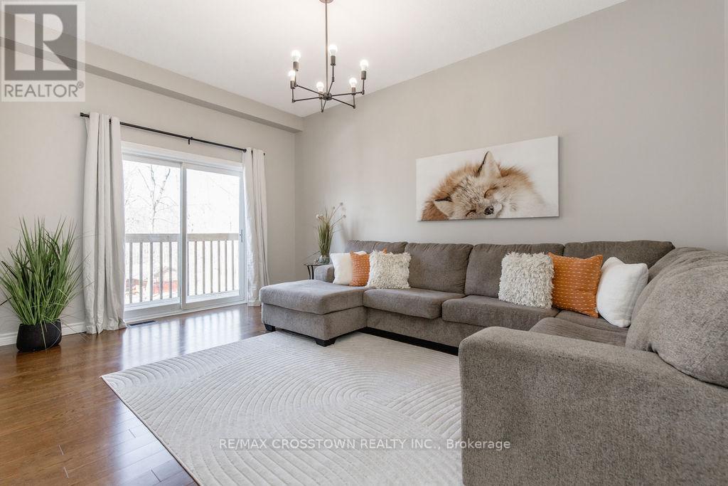 10 Beechwood Road, Oro-Medonte (Horseshoe Valley), Ontario  L4M 4Y8 - Photo 19 - S13122938