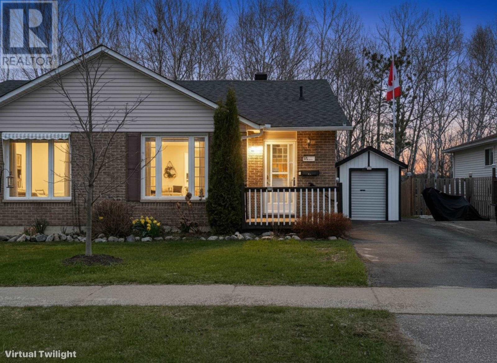 5 Mclaren Cres, Elliot Lake, Ontario  P5A 3M6 - Photo 2 - SM260988