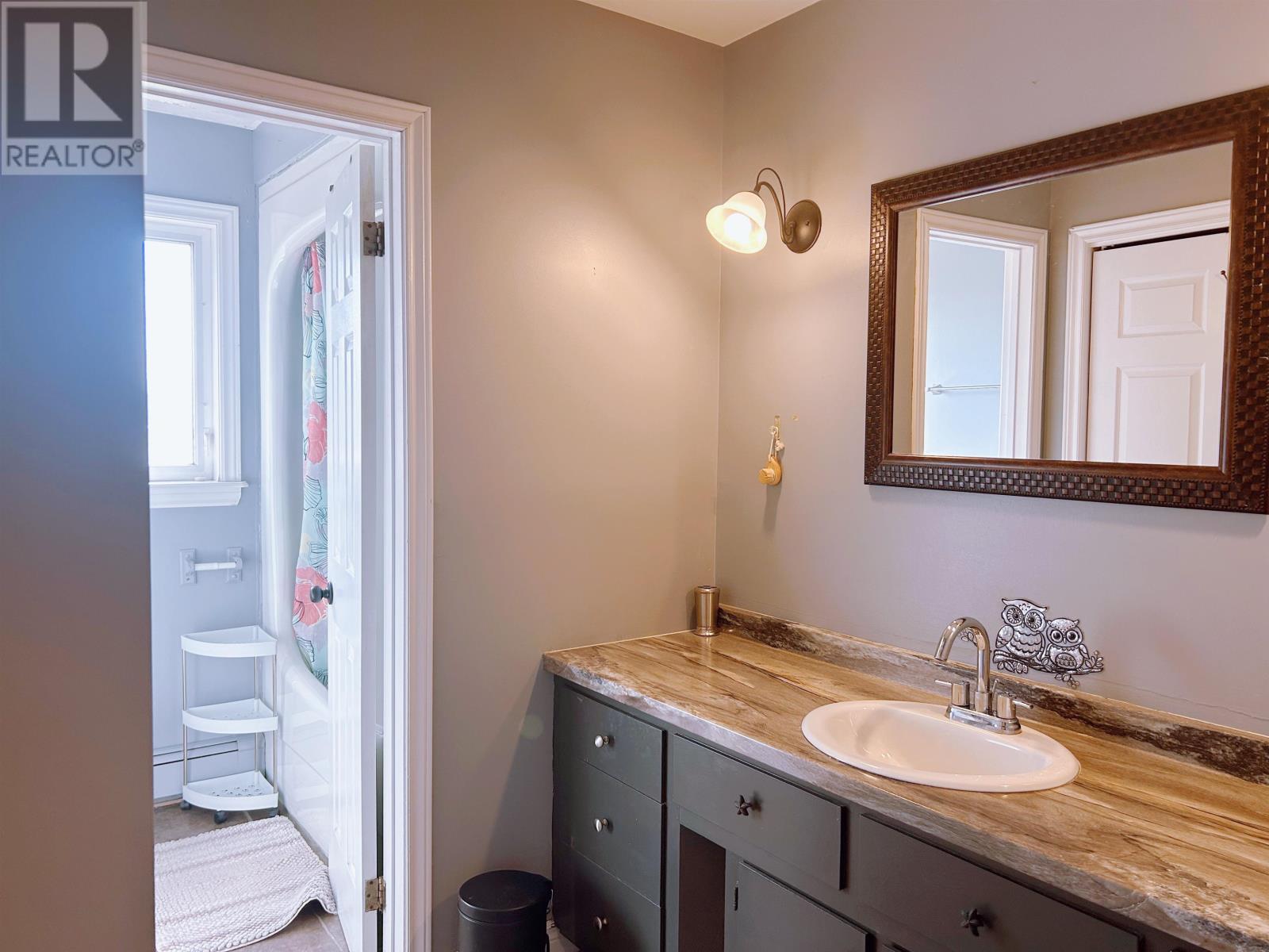 990 Fort Augustus Road, Stratford, Prince Edward Island  C1B 3N4 - Photo 7 - 202610681