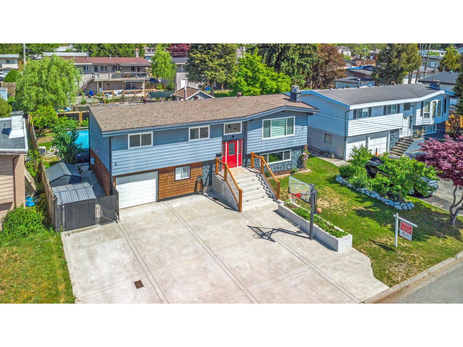 31921 Starling Avenue, Mission, British Columbia  V2V 4T8 - Photo 1 - R3102210