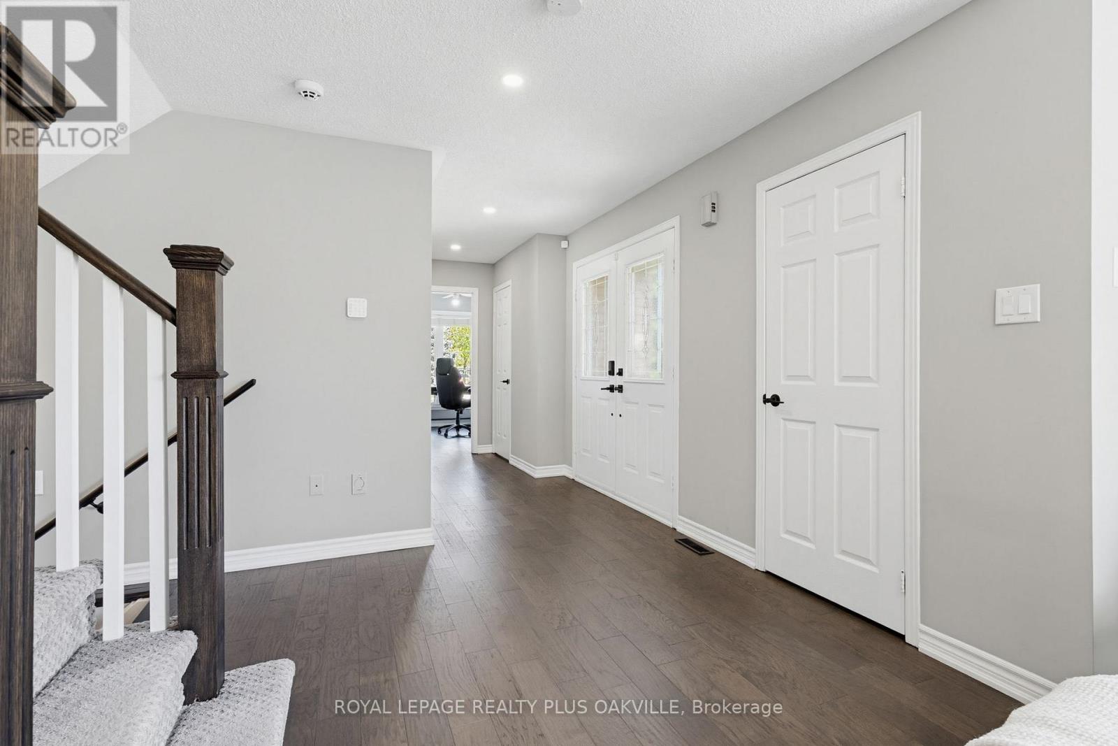 5200 Des Jardines Drive, Burlington, Ontario  L7L 6R1 - Photo 7 - W13122916