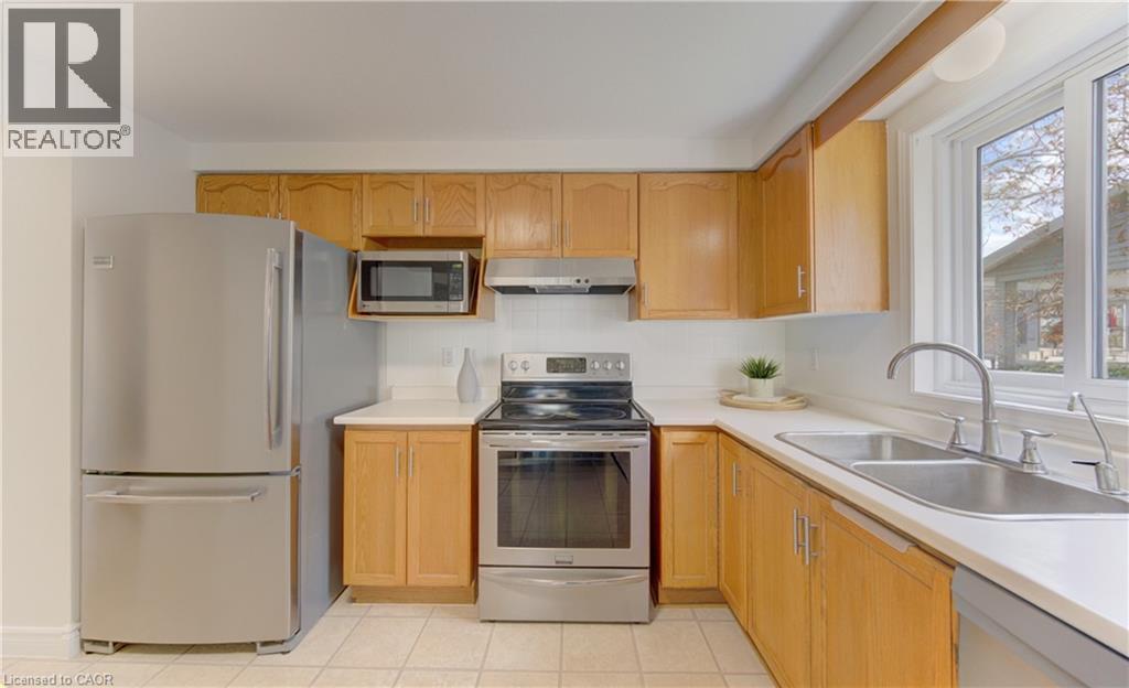 3 Marlis Crescent, Kitchener, Ontario  N2E 3K6 - Photo 18 - 40826710