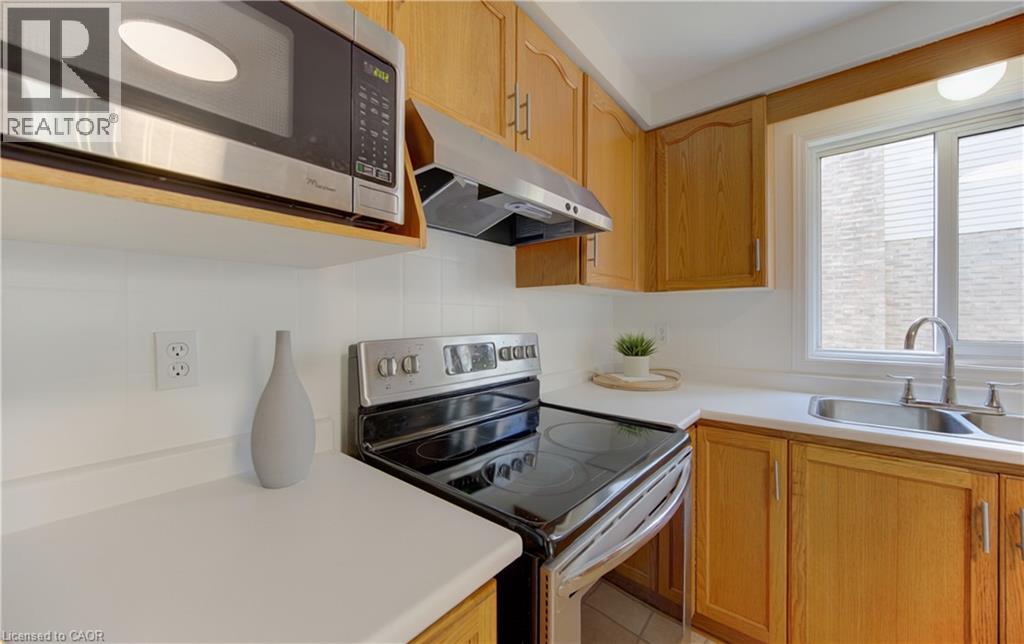 3 Marlis Crescent, Kitchener, Ontario  N2E 3K6 - Photo 19 - 40826710