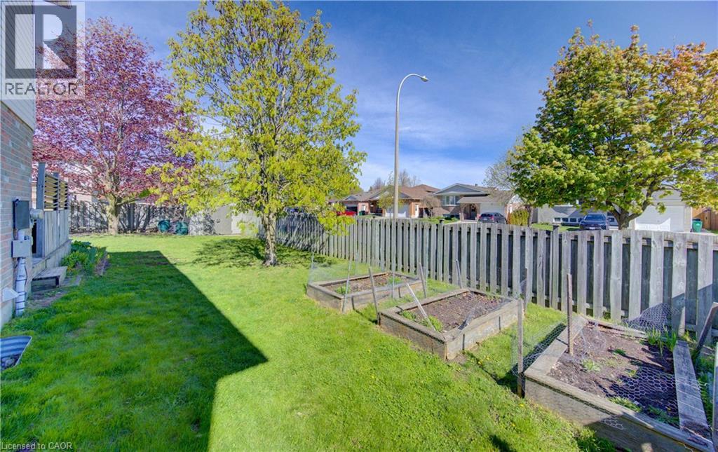 3 Marlis Crescent, Kitchener, Ontario  N2E 3K6 - Photo 43 - 40826710