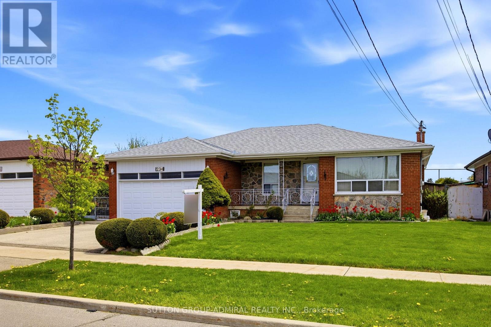 234 DERRYDOWN DRIVE, Toronto, Ontario