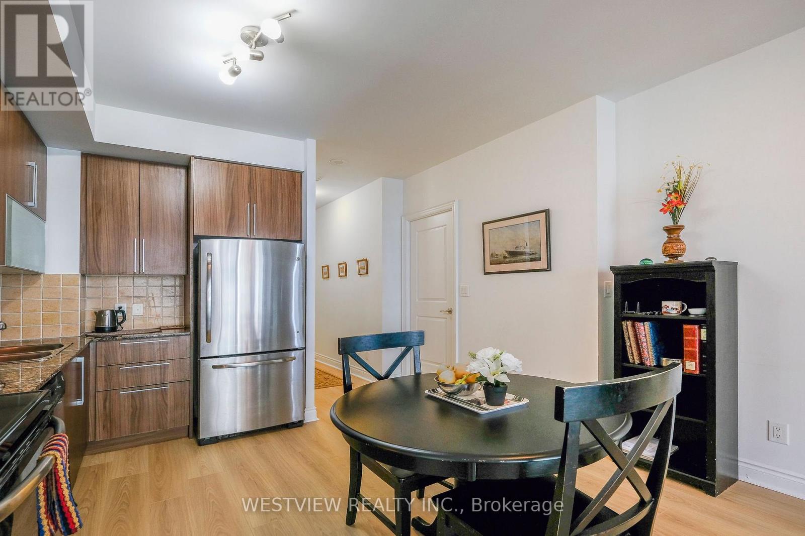 808 - 16 Brookers Lane, Toronto, Ontario  M8V 0A5 - Photo 10 - W13123166