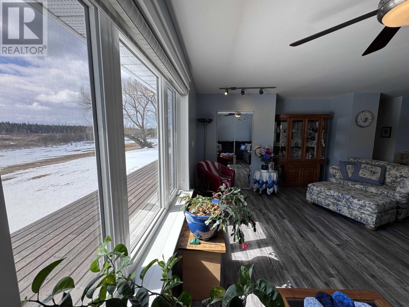 1251 Barnhart Rd, Emo, Ontario  P0W 1E0 - Photo 13 - TB2601015