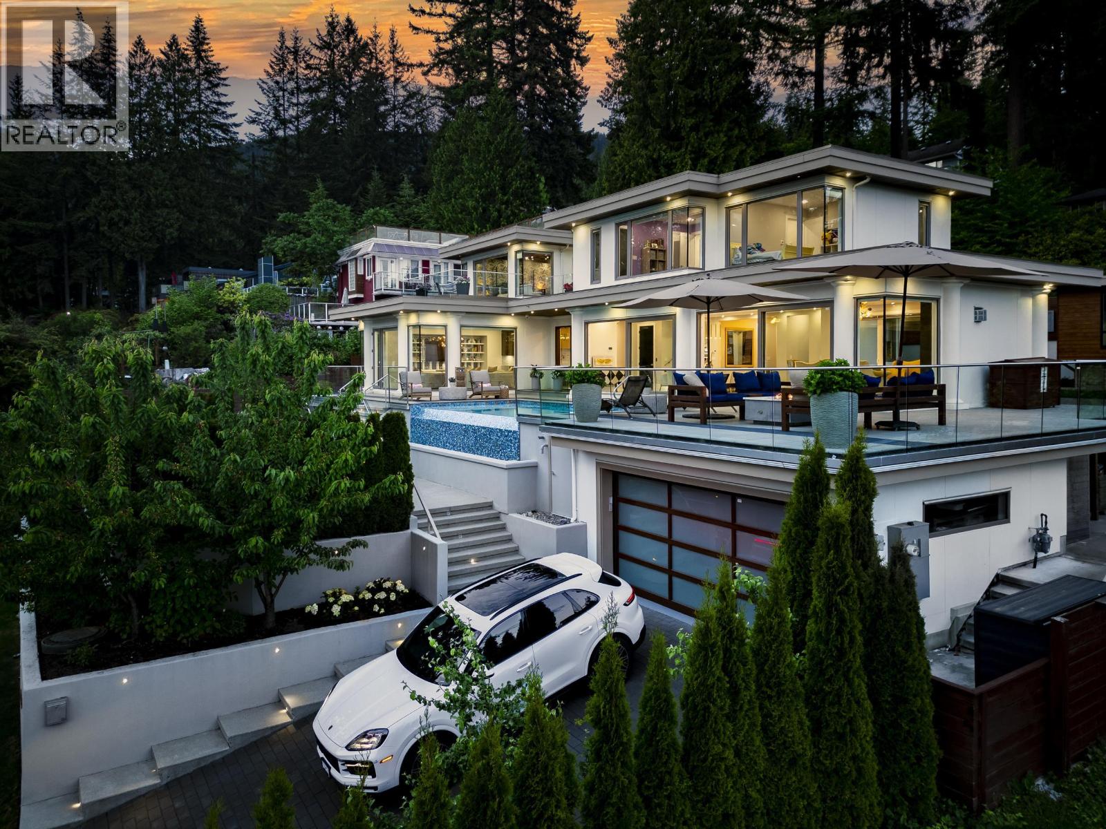 3980 NORWOOD AVENUE, North Vancouver, British Columbia