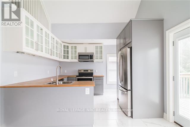 Upper - 6 Clark Street, St. Catharines, Ontario  L2R 5G2 - Photo 6 - X13122992