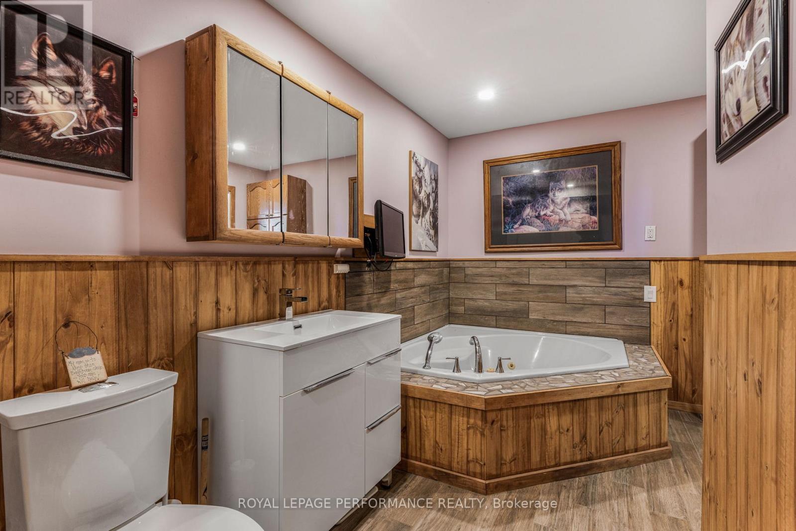 4866 County Road 17 Road, Alfred And Plantagenet, Ontario  K0B 1A0 - Photo 17 - X12643394