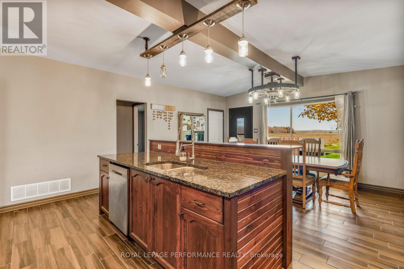 4866 County Road 17 Road, Alfred And Plantagenet, Ontario  K0B 1A0 - Photo 6 - X12643394