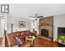 1544 Woodridge Road, Kelowna, British Columbia  V1W 2Z9 - Photo 8 - 10386230