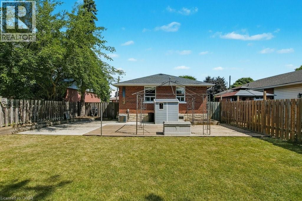 111 Castlefield Drive, Hamilton, Ontario  L8T 3R1 - Photo 37 - 40808772