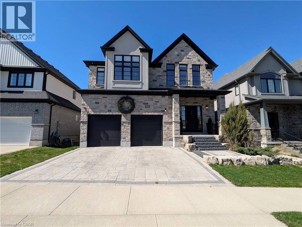 102 DEER CREEK Street, Kitchener, Ontario