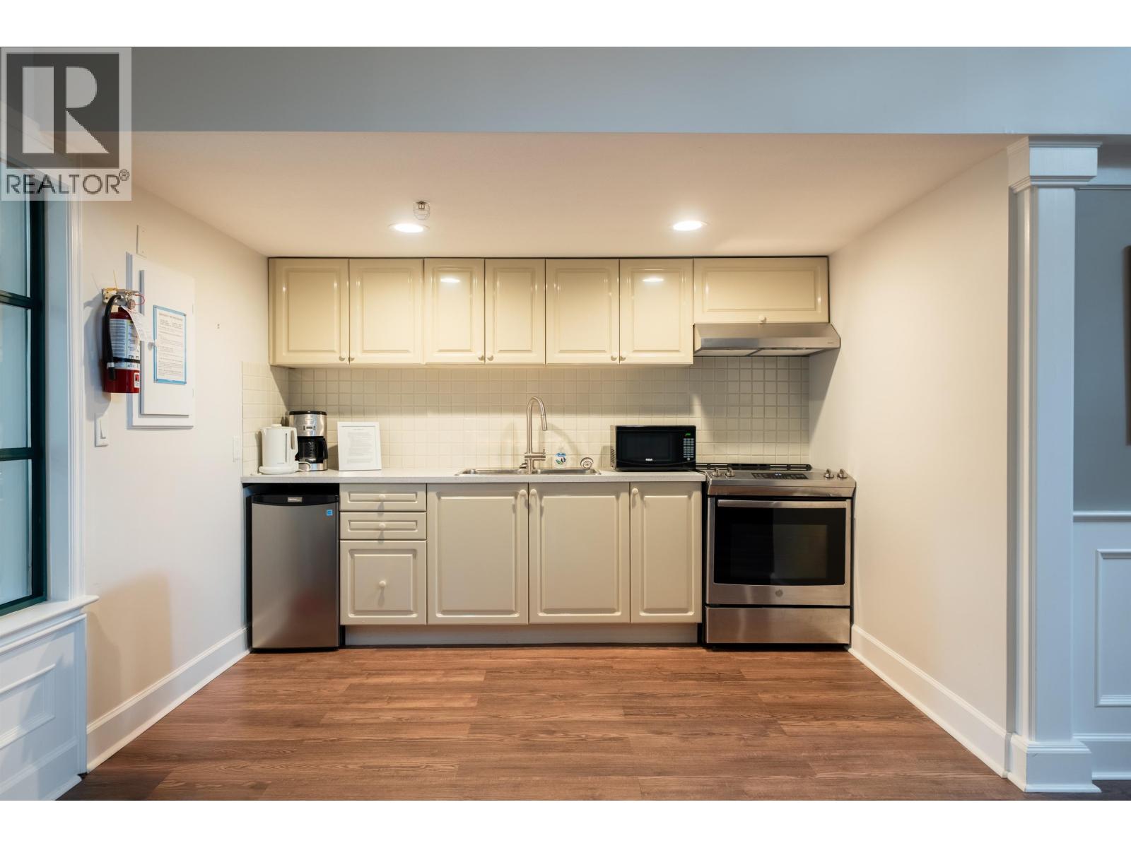 205 3788 W 8th Avenue, Vancouver, British Columbia  V6R 1Z3 - Photo 21 - R3123149