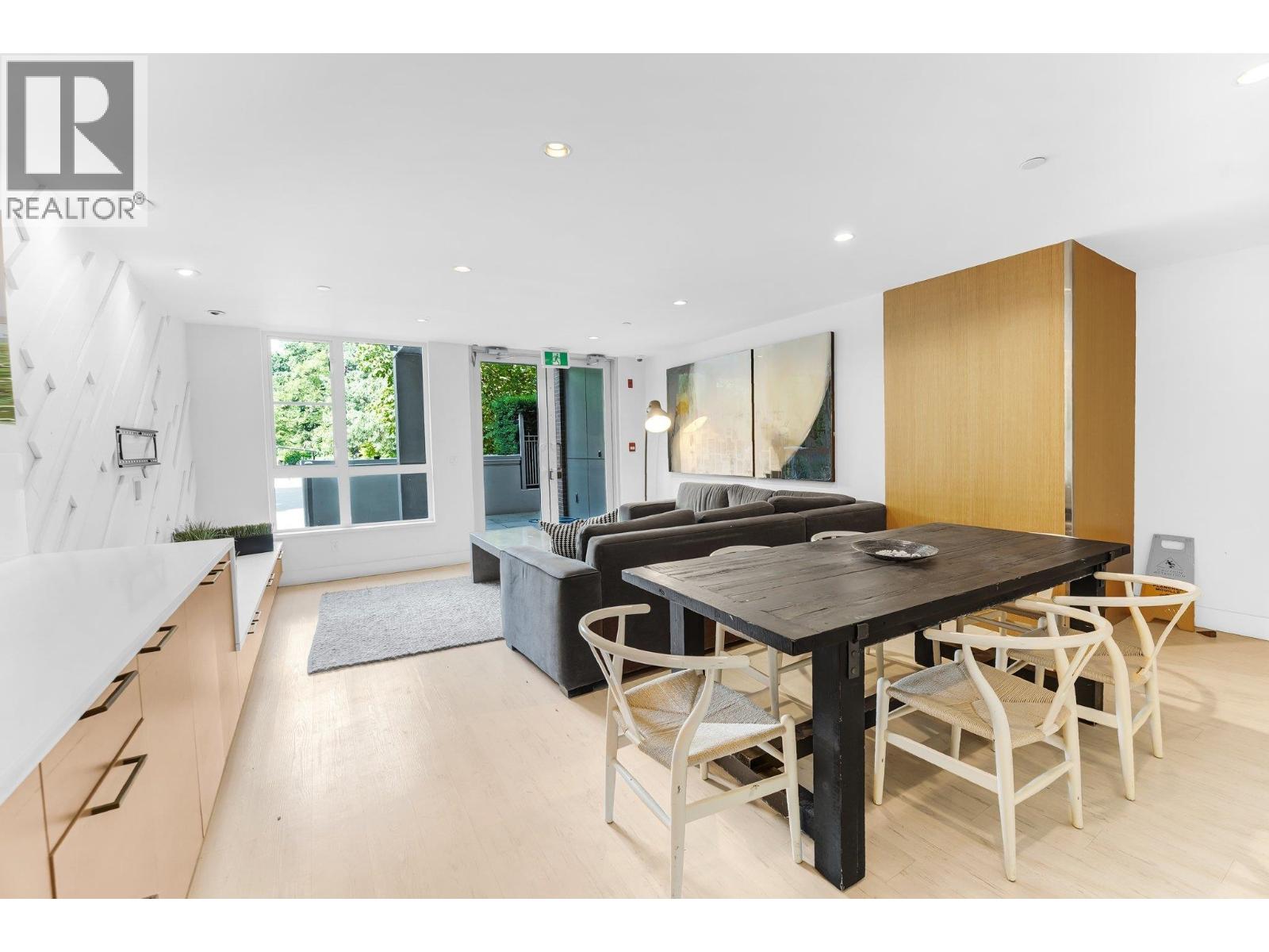 211 1621 Hamilton Avenue, North Vancouver, British Columbia  V7P 0B7 - Photo 12 - R3123177